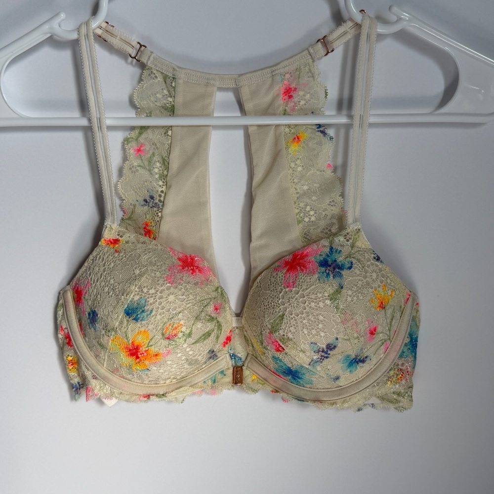 PINK Victoria's Secret Cream Lace Floral Racerback Bra